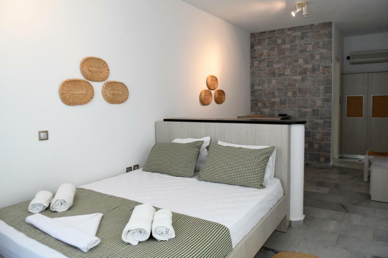 Dryades Family Hotel Drios Luaran gambar